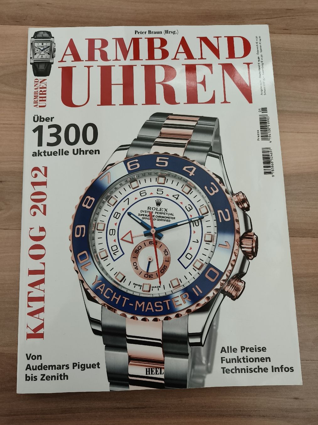 Libri: Armband Uhren Katalog 2012 – Usato da Rüegsauschachen venduto da Solex-Driver