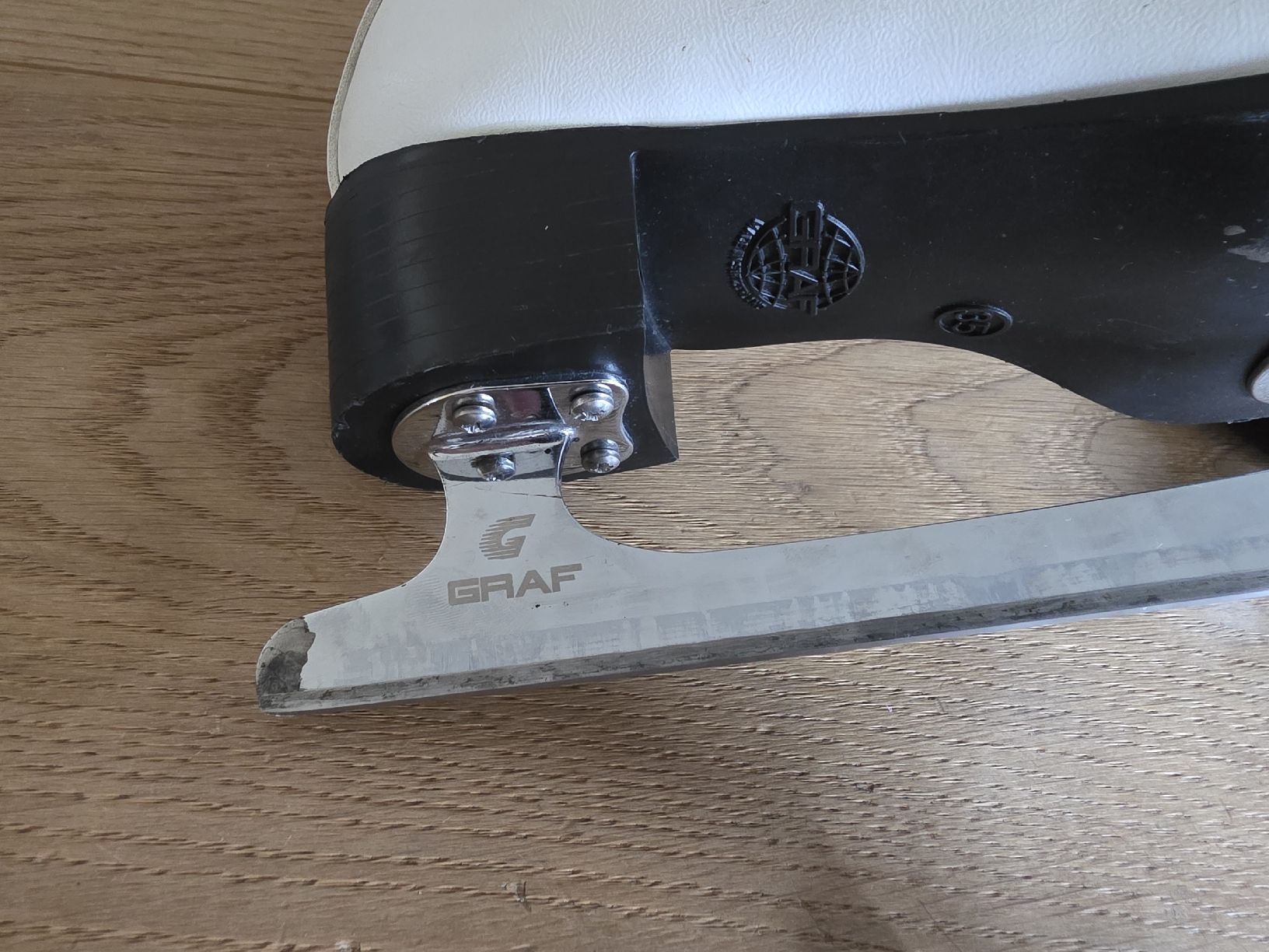 Graf Pattini da ghiaccio: Graf Bolero Schlittschuh, Gr. 35 – Usato da Oberhasli venduto da Fabilan 8