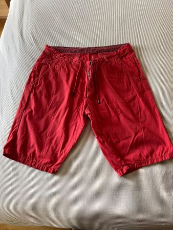 Pantaloncino rosso
