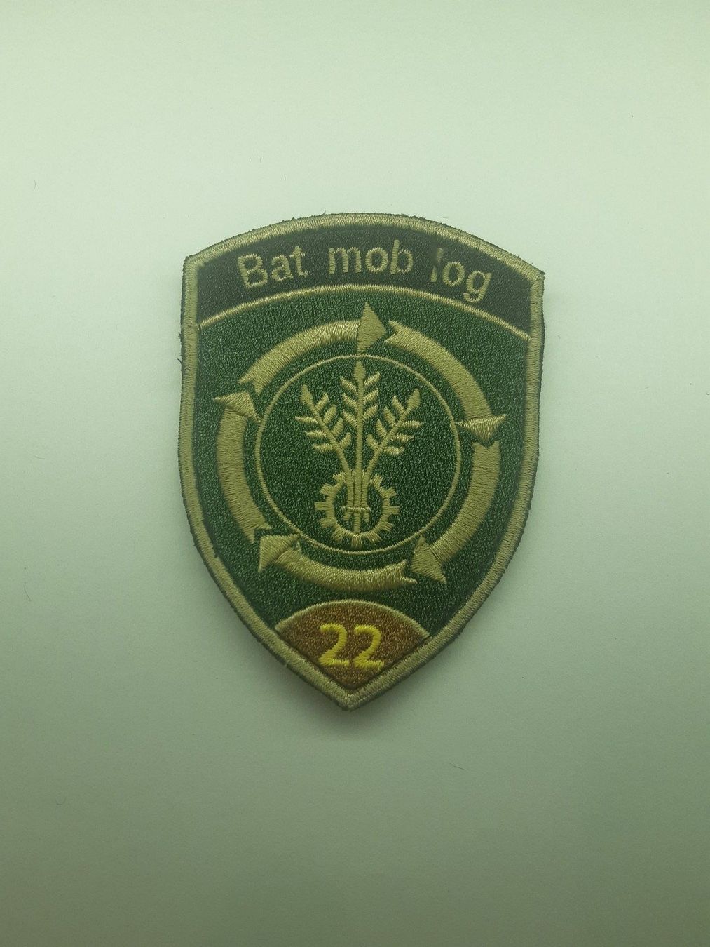 Schweizer Armee Placchette & Badge: BADGE ECUSSON MILITAIRE SUISSE BAT MOB LOG 22 – Nuovo (secondo la descrizione) da Domdidier venduto da baumeyer-seb