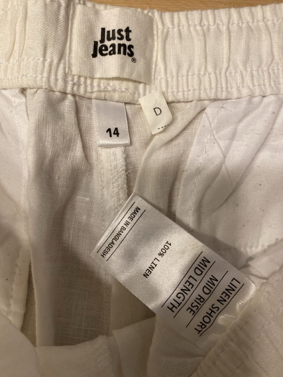 Lotti di vestiti: Kurze Umstandshosen M-L – Usato da Zumikon venduto da Teuchter 2