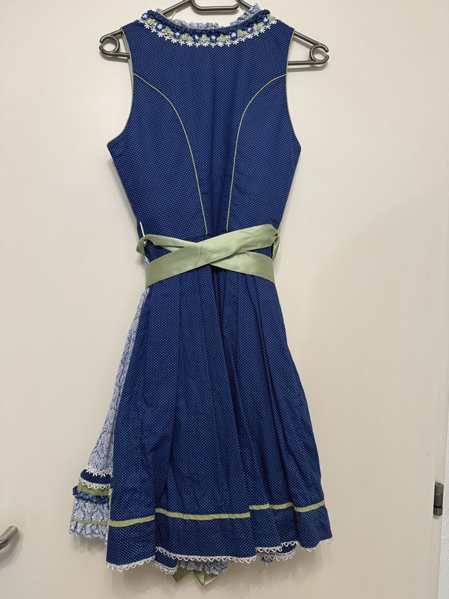 Costumi: Dirndl Kleid Krüger Grösse 34  – Usato da Belp venduto da livus 3
