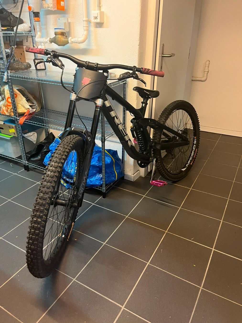 Trek Biciclette: Trek session 8 Downhill Maschine – Usato da Bern venduto da Jaguar06 7