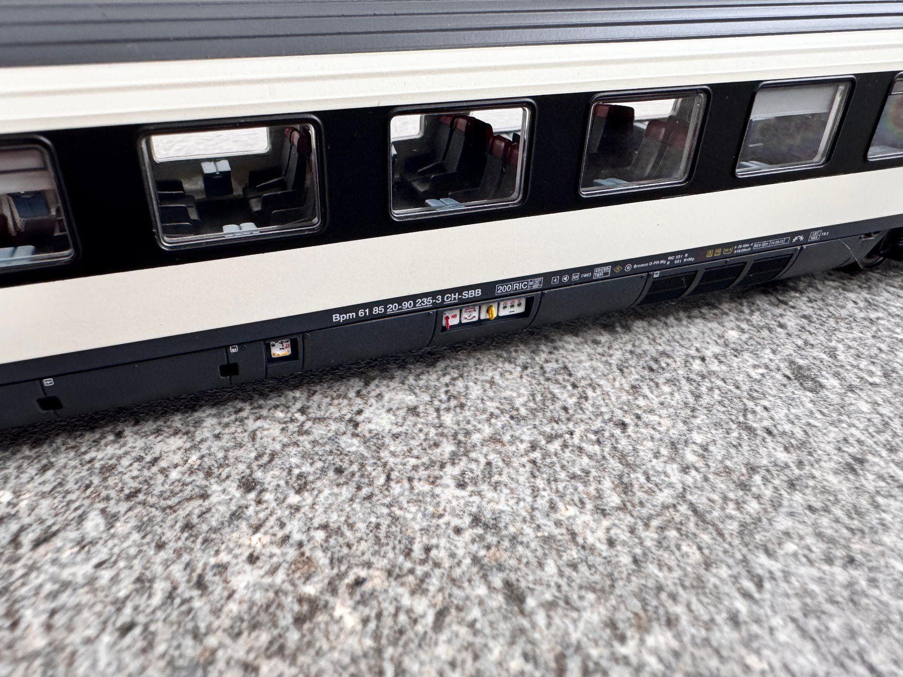 LS Models Modellini di ferrovie: LS Models 47377 SBB Bpm EC Personenwagen 2.Kl. – Usato da Basel venduto da szbdsfrjs 1