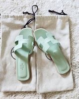 Hermes Oran Sandalen hellgrün neuwertiger Zustand