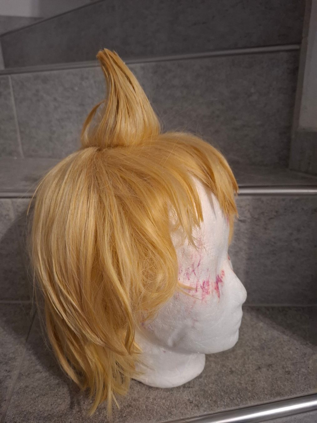Parrucche: Perücke Cosplay Alibaba – Usato da Solothurn venduto da sweyla21