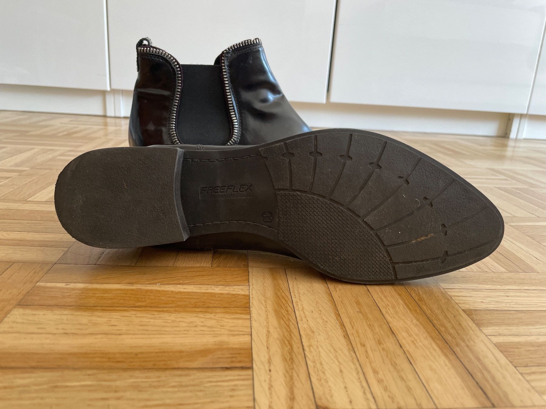 Scarpe da donna: schwarze Stiefeletten, Gr. 39 – Usato da Bern venduto da ann_9kb6 1