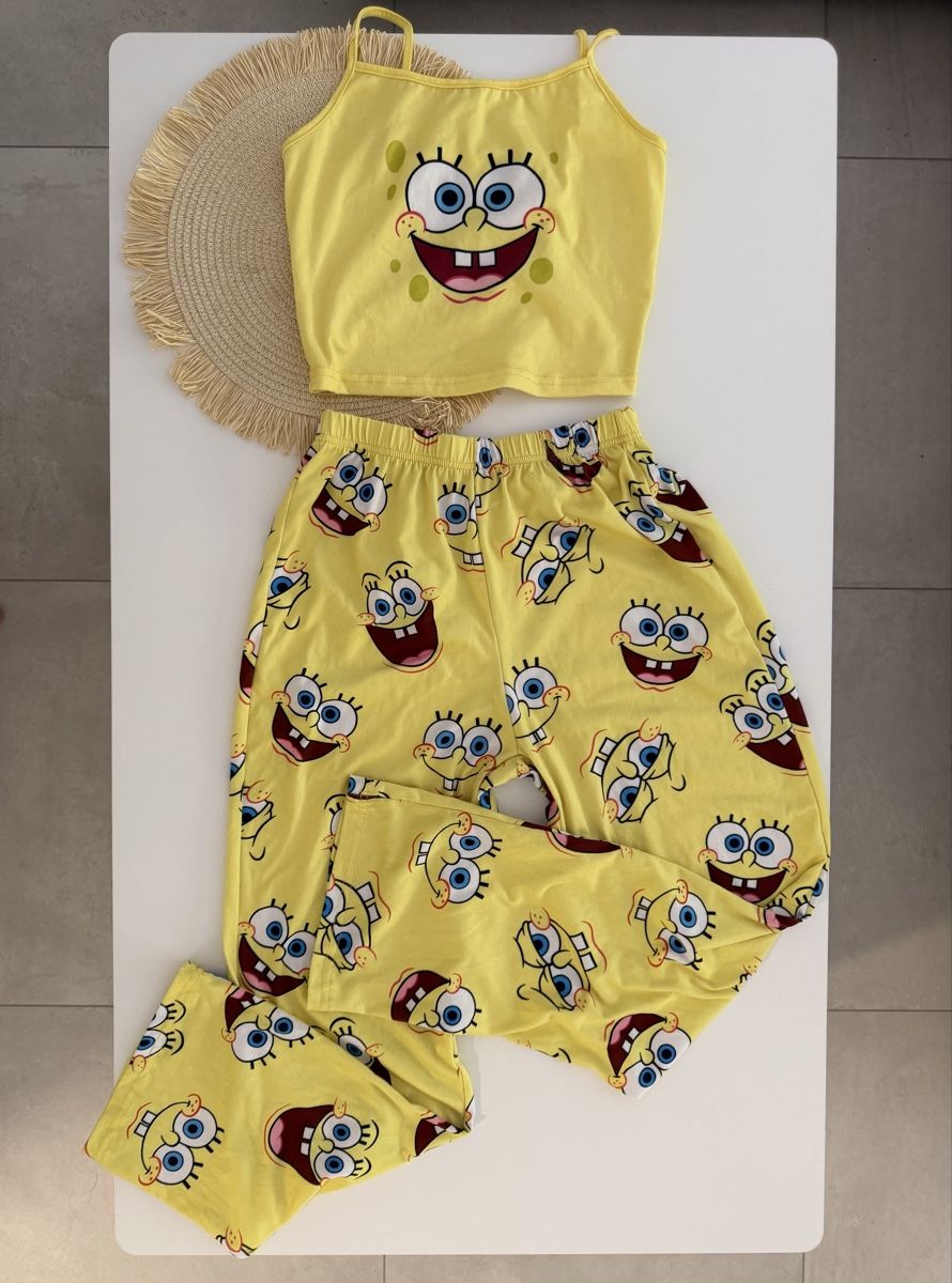 Negligees & Pyjamas: Spongebob Pyjama Set XS – Gebraucht aus Gränichen von Domsiiiii