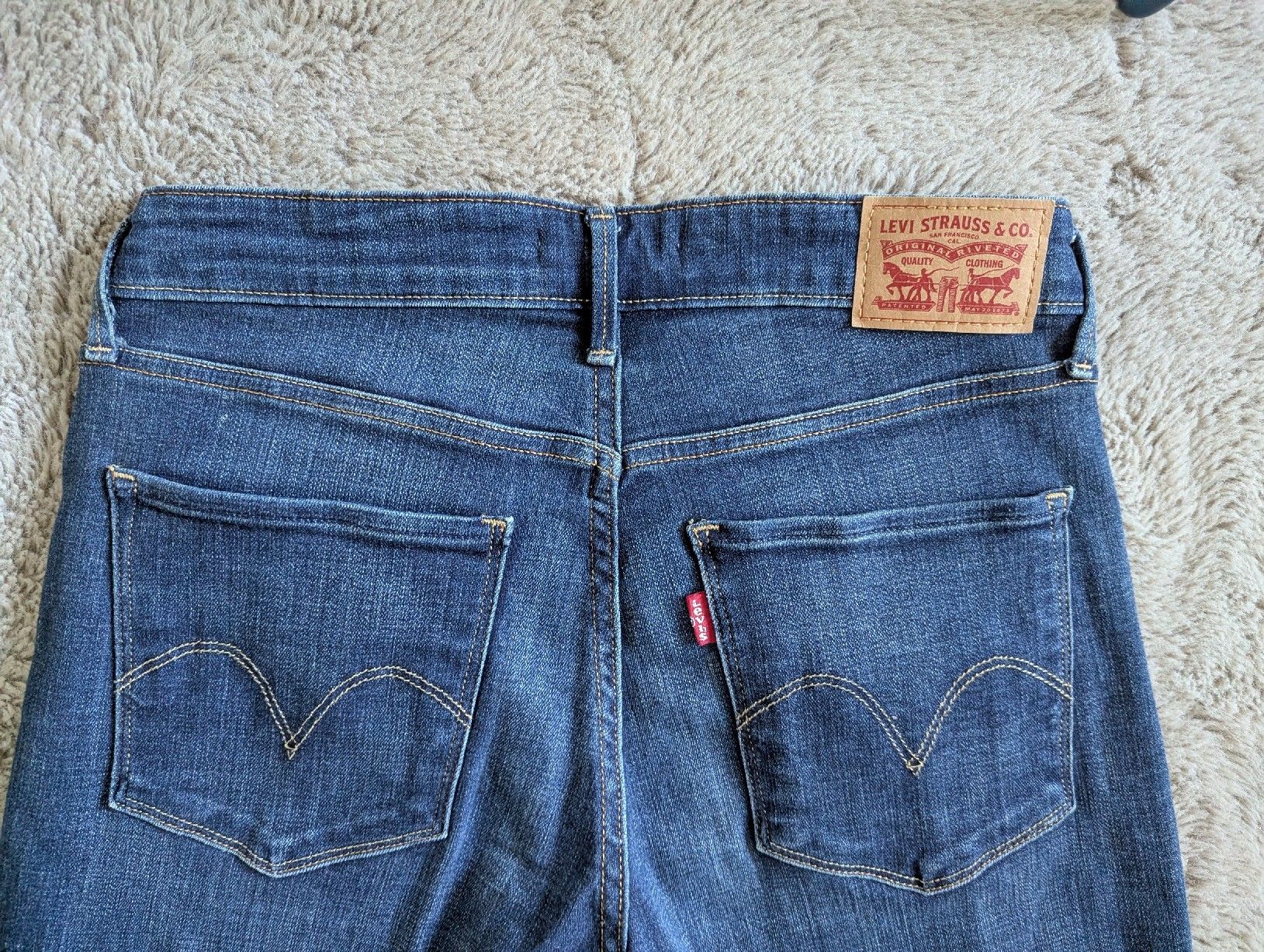 Levi's Jeans: jean Levi's taille 28 – D'occasion à Montreux par dem_gyt9 3