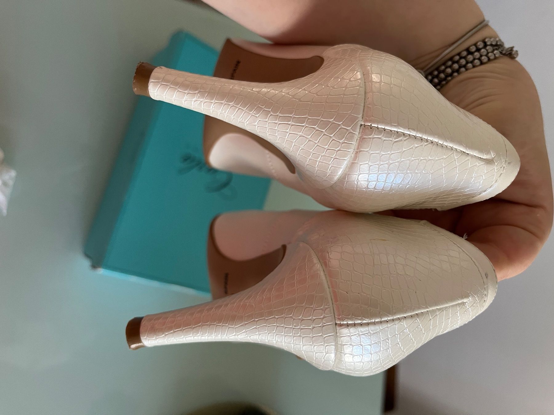 Damenschuhe: Scarpe eleganti color perla in cuoio – Gebraucht aus Breganzona von sma_bp8f 2