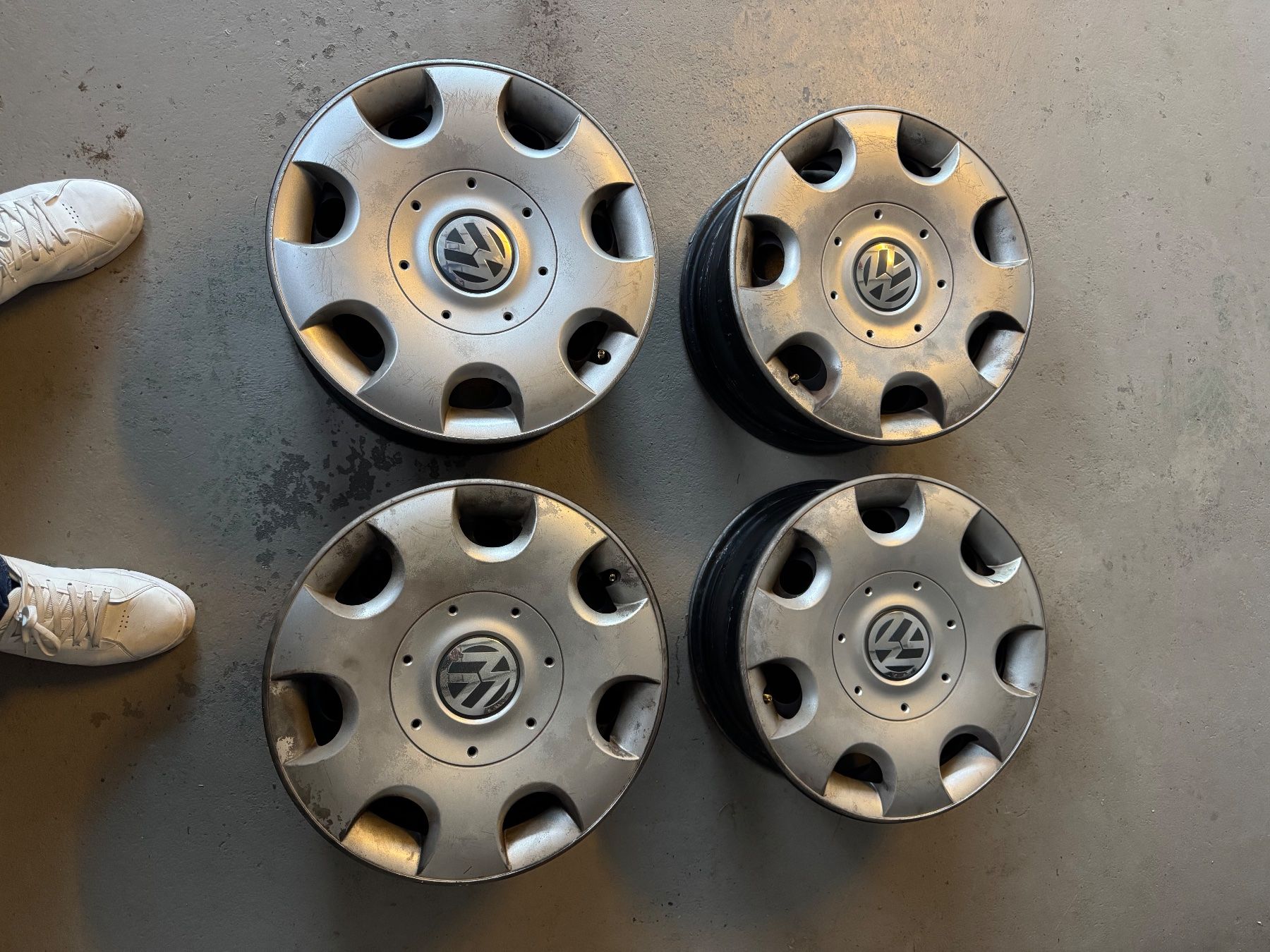 Volkswagen Cerchioni: Vw Stahlfelgen 16 zoll – Usato da Necker venduto da elto2 2