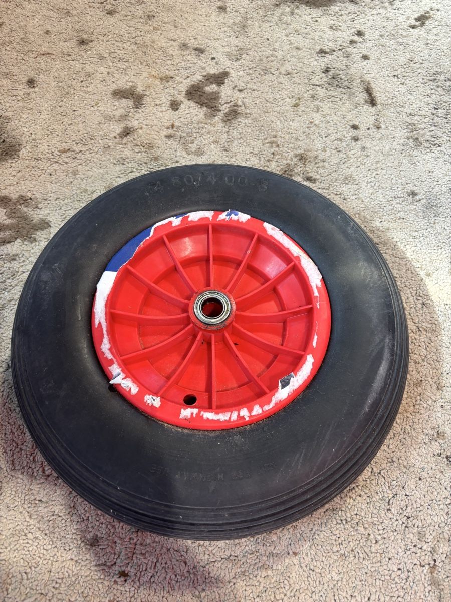 Pneumatici & Ruote complete: Karrenrad- wheelbarrow wheel – Usato da Neuenegg venduto da Carhunt9 1