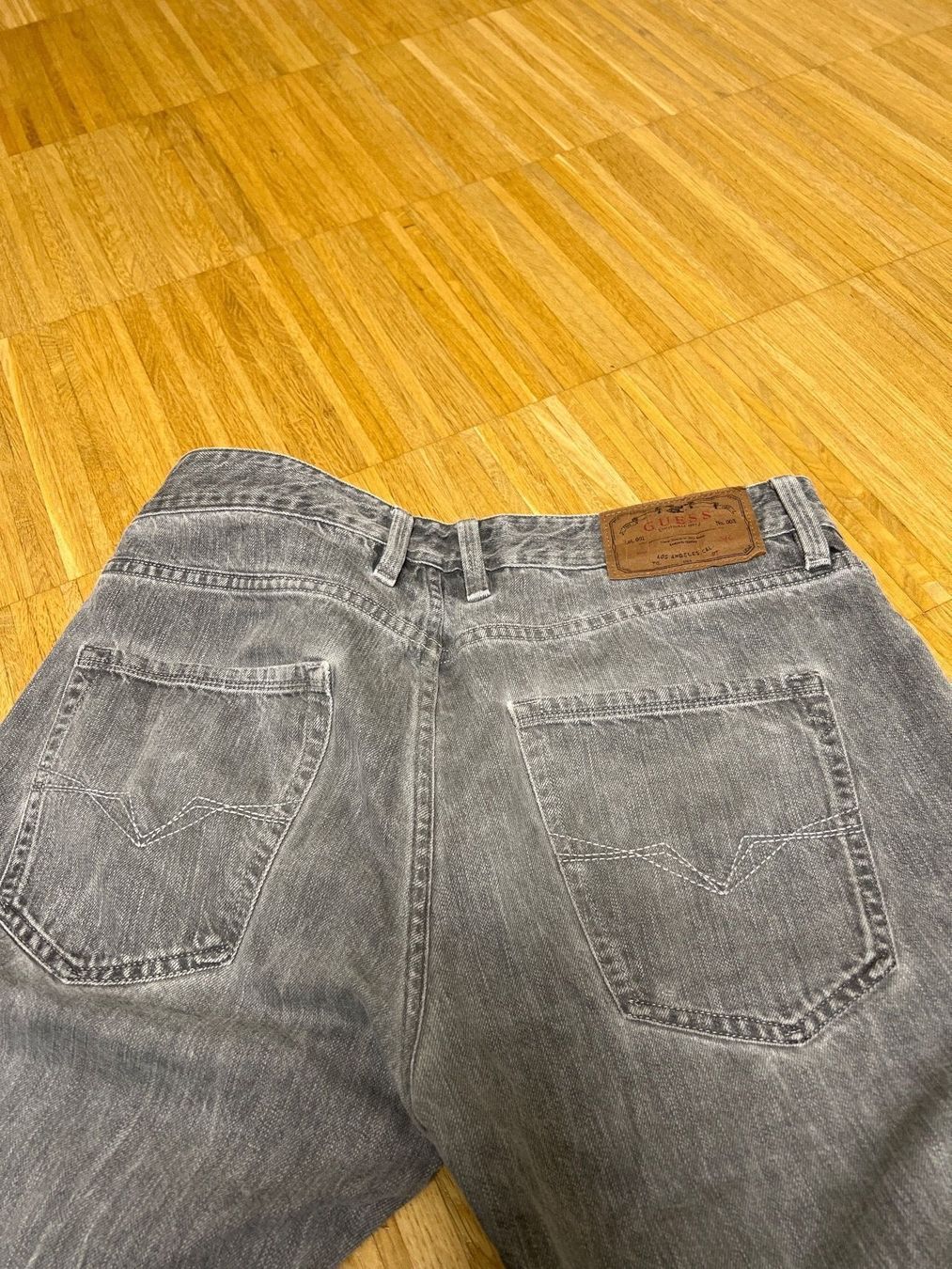 Guess Jeans: Guess Jeans 34 – Usato da Menzingen venduto da Dali2504 4