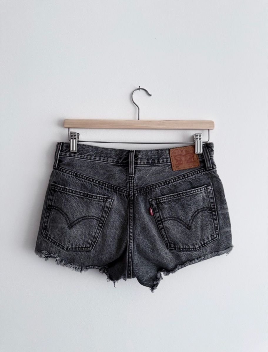 Levi's Jeans: Shorts LEVIS – D'occasion à Dietikon par tsela77 1
