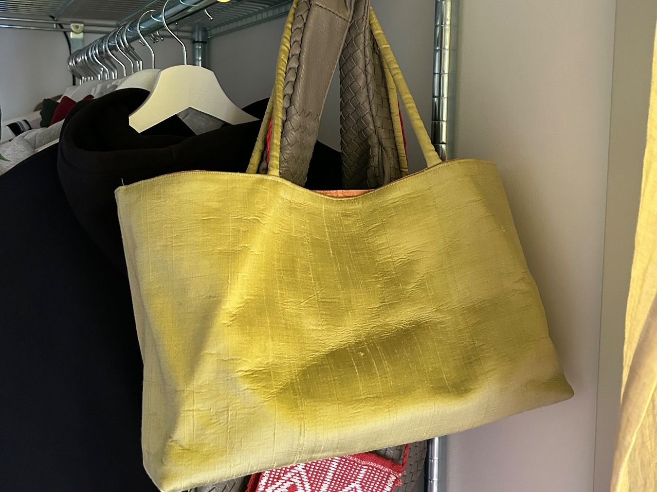 Taschen für Damen: Handmade silk bag (never worn) NP75 – Neu (gemäss Beschreibung) aus Rüschlikon von Tey_sl 1