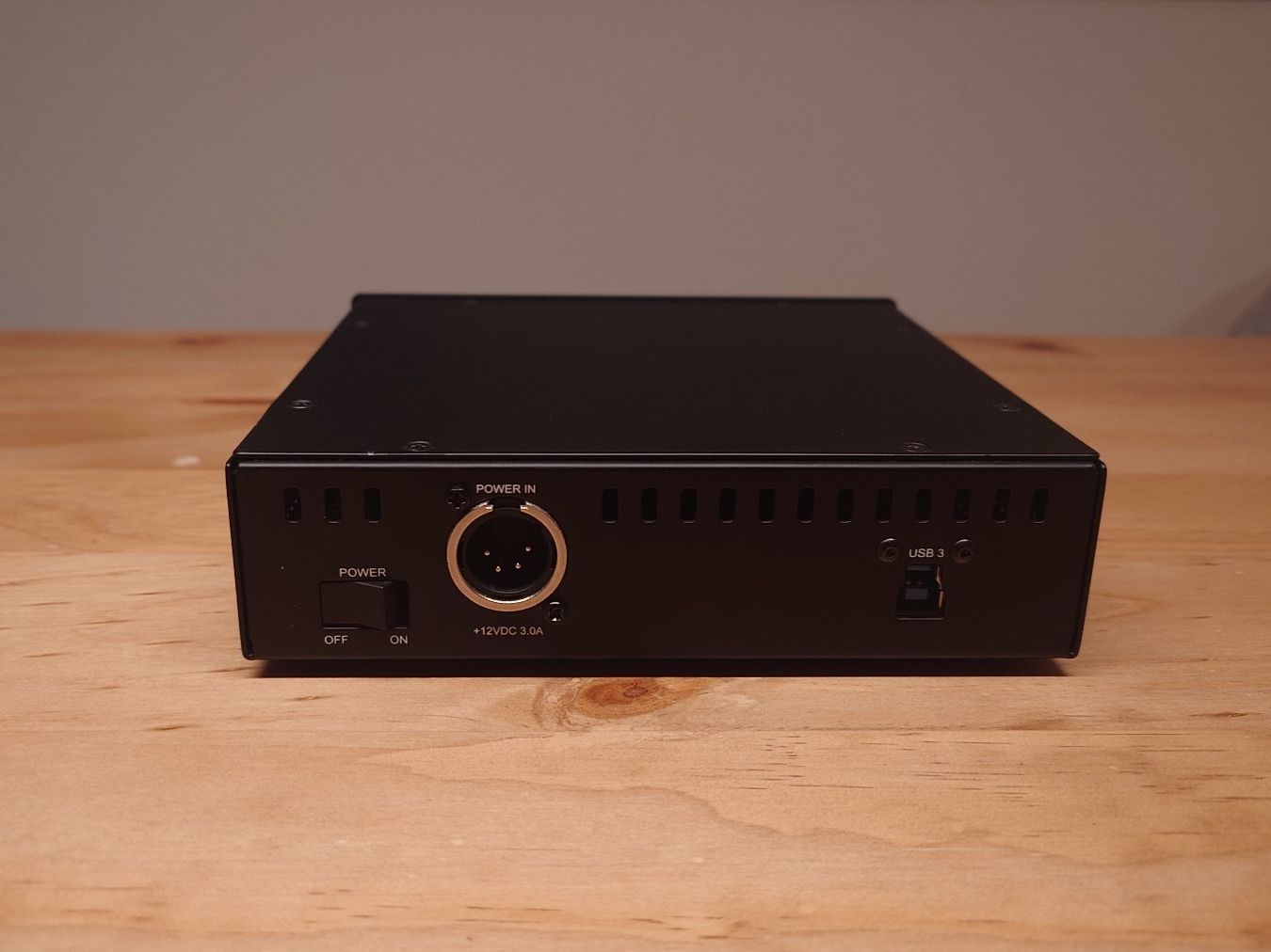 Universal Audio Attrezzatura per studi di registrazione: Universal Audio UAD-2 Satellite USB 3 Quad Core DSP – Usato da Sissach venduto da Subnoize 2