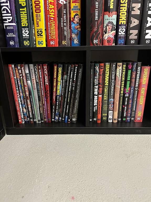 Fumetti: Über 120 Omnibus, Deluxe, Absolute Comics von DC und Marvel – Usato da Adlikon b.Regensdf venduto da Fabe23 4