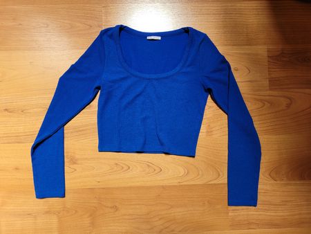 SET : 4 Pulls d'hiver taille M