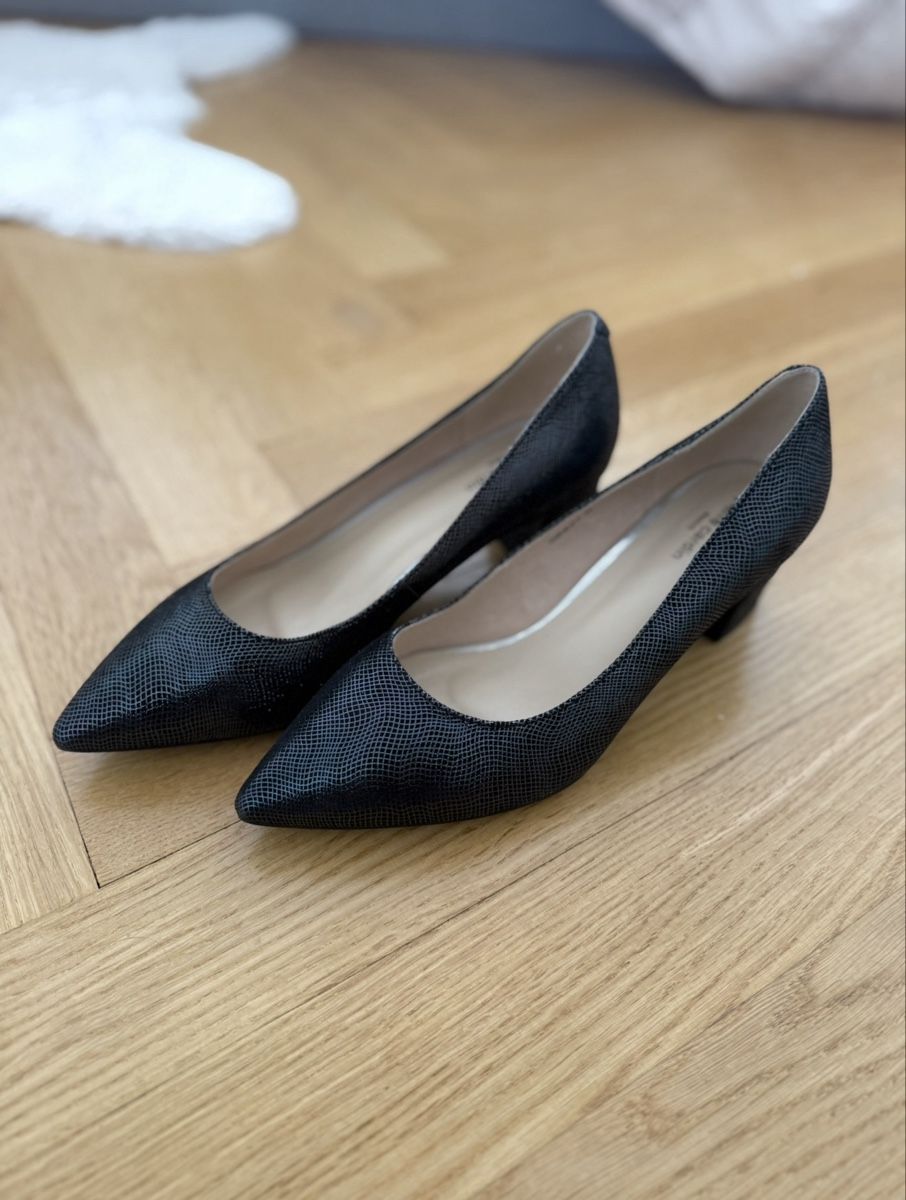 Pierre Cardin Damenschuhe: Ballerines à talons en cuir – Neu (gemäss Beschreibung) aus Genève von kri_v92h