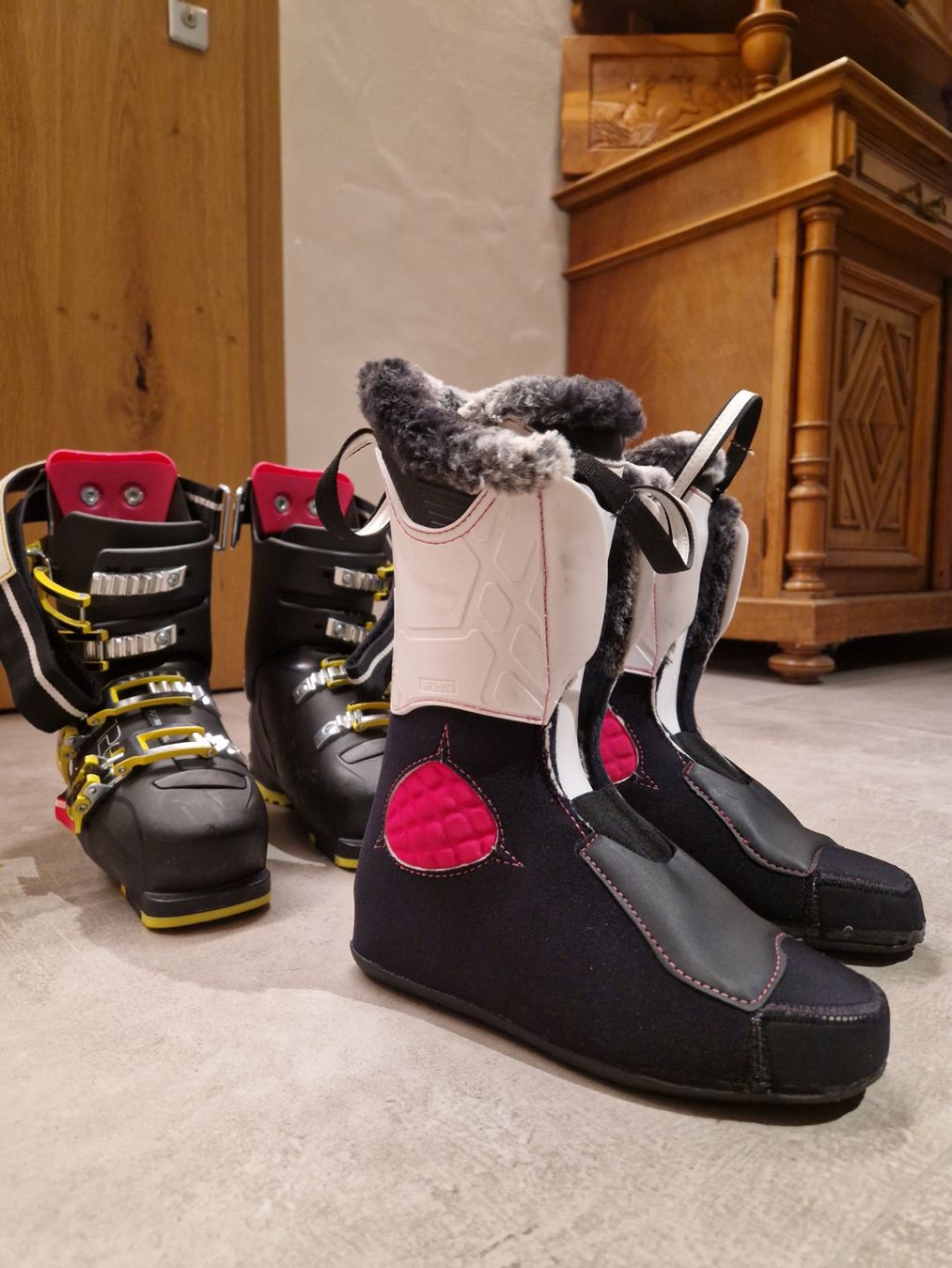Rossignol Scarpe da donna: Chaussure de Ski Rossignol – Nuovo (secondo la descrizione) da Le Châble VS venduto da tif_9sny 8