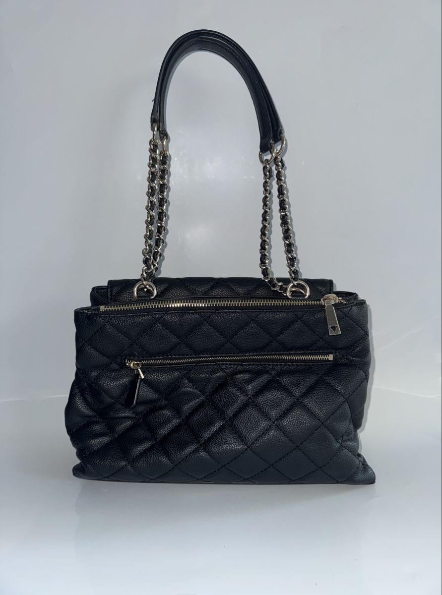Guess Borse da donna: Guess Matelassé Handtasche – Usato da Vionnaz venduto da b_f_d_r_g 1