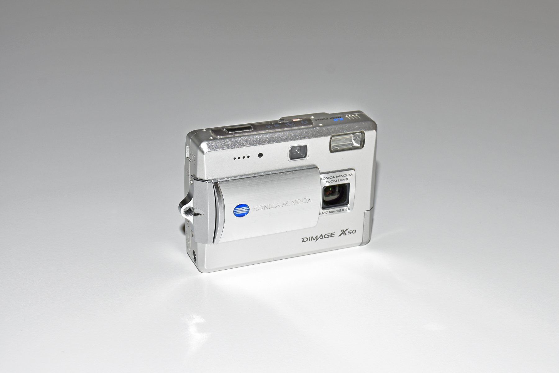 Minolta Fotocamera: Konica Minolta DiMAGE X50 5.0 MP Digitalkamera CCD Sensor – Usato da Dietikon venduto da ruvostar 1