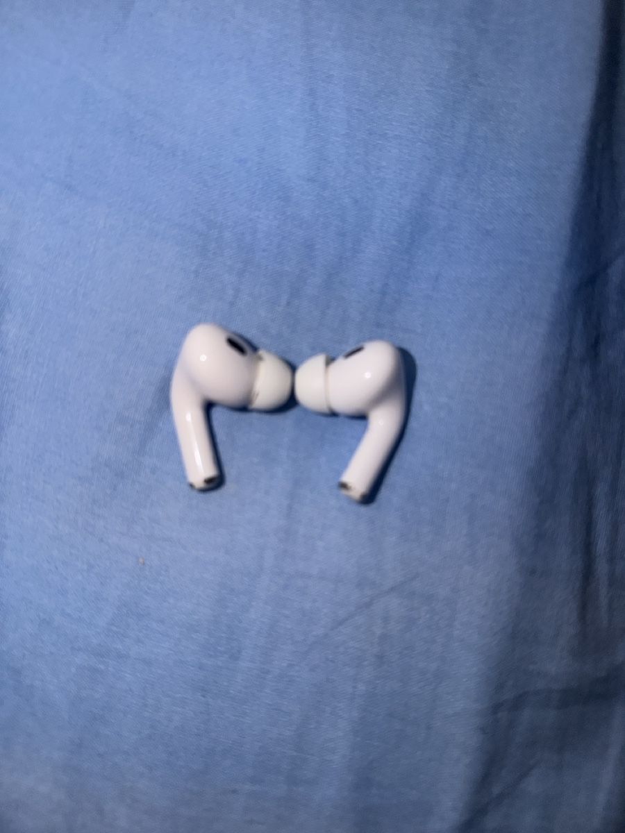Apple Cuffie: Apple AirPods Pro (2. Gen) mit Ladecase – Usato da Hergiswil LU venduto da jan_rw52 4