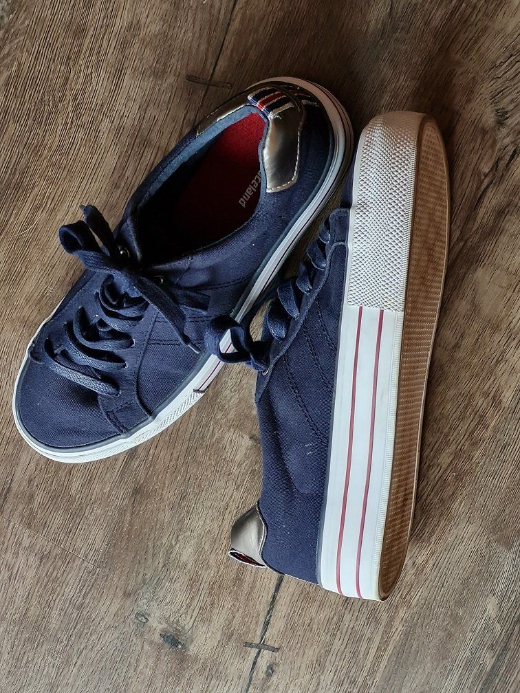 Scarpe da donna: Neuw. Graceland - Sneaker marine - Gr.39 – Nuovo (secondo la descrizione) da Uznach venduto da Laeuffer 1
