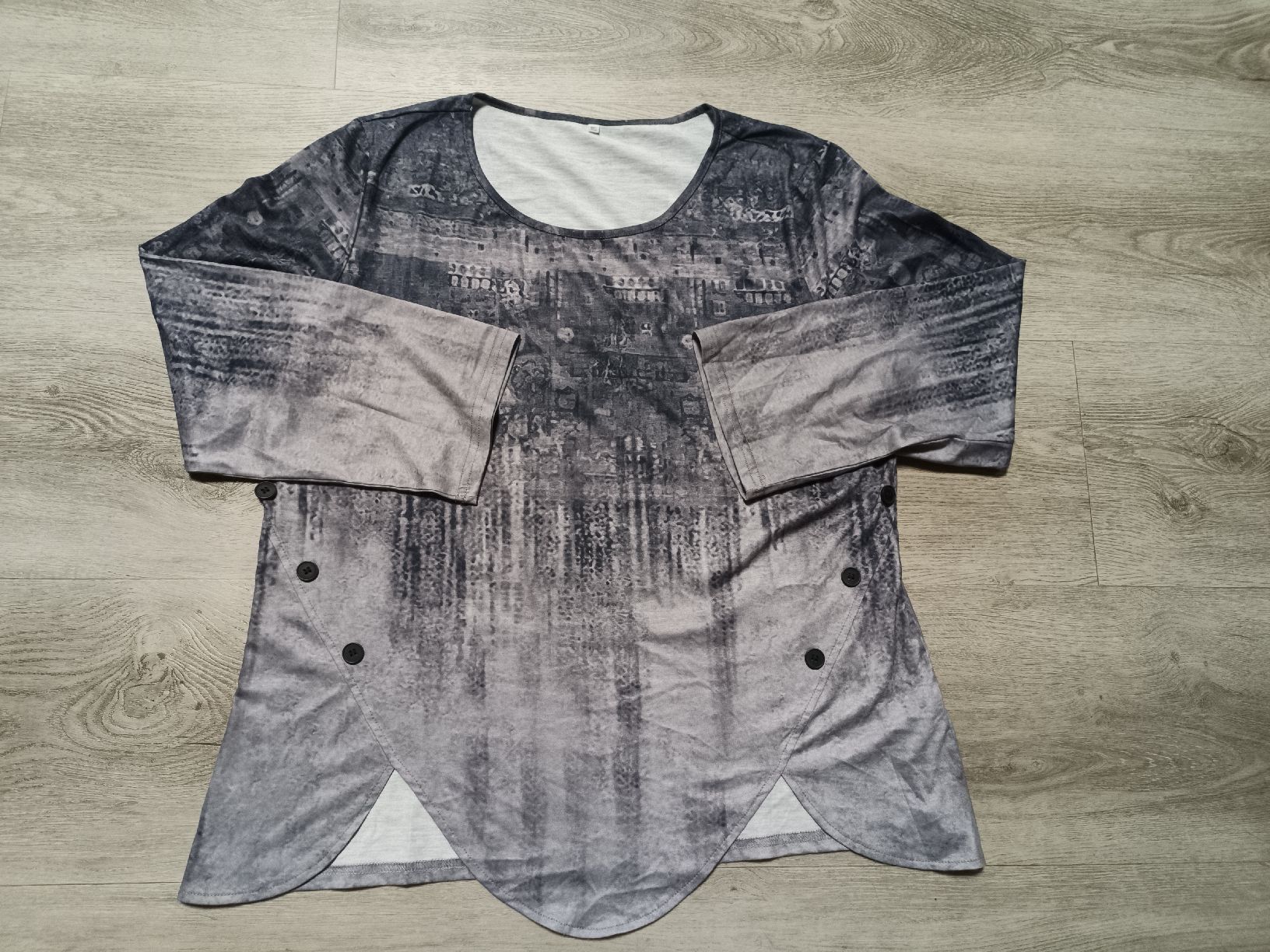 Maglioni & Felpe: Leichtes Sweatshirt XL – Usato da Bätterkinden venduto da Elefantenzoo