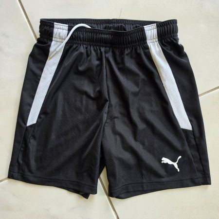 Tolle kurze Sporthosen von Puma Gr. 152