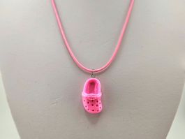 Damenhalskette mit Crocs Anhänger Pink/Rosa