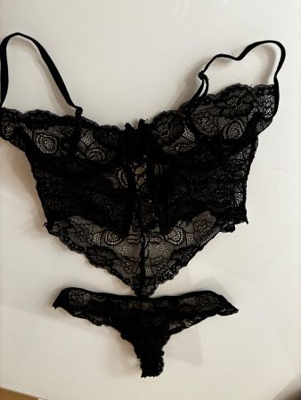 Schwarzes Spitzen Dessous Set Gr. S/M (36-38) Neu!