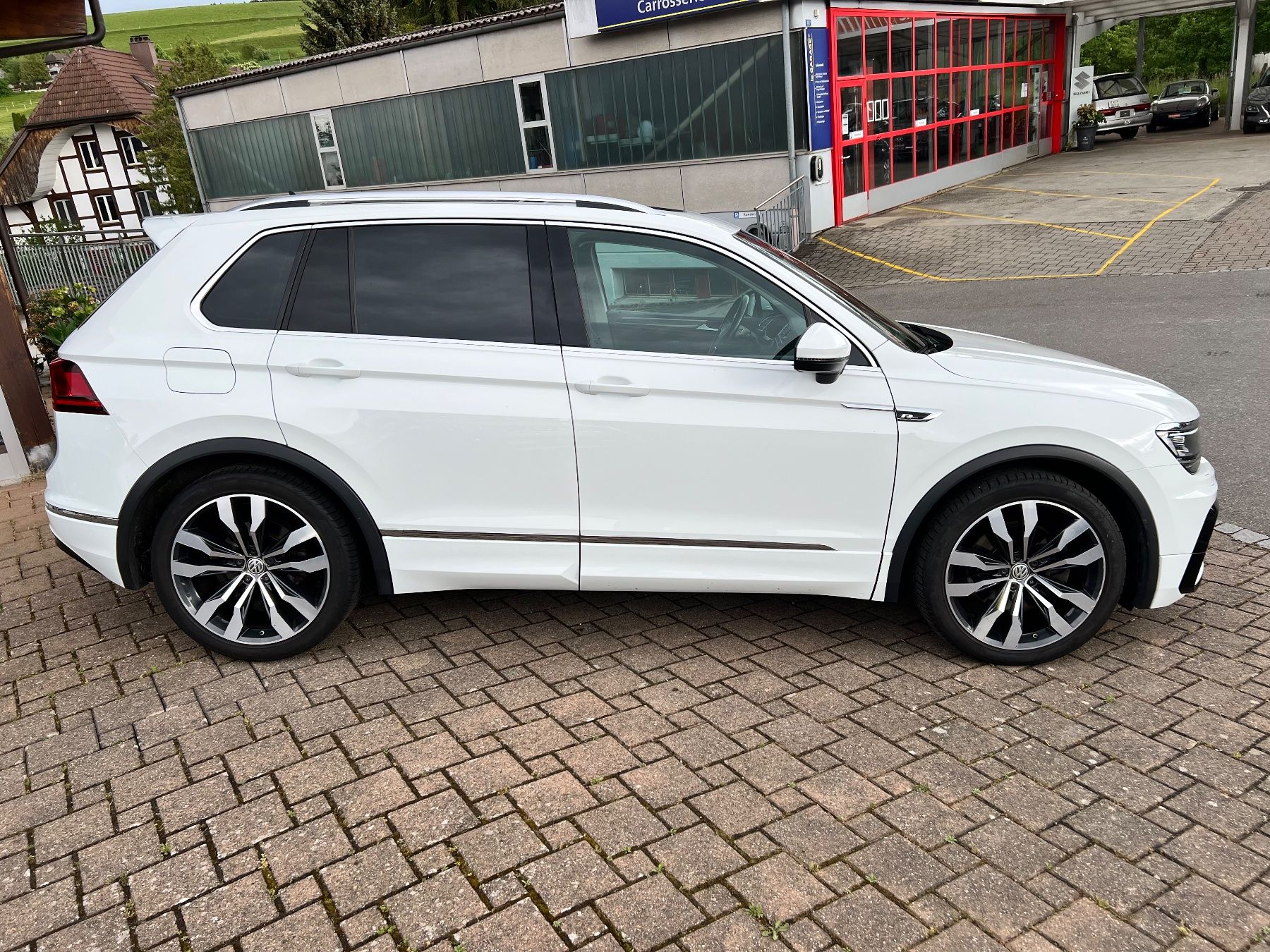VW Autos: VW TIGUAN 2.0 TDI HIGHLINE 4x4 DSG – Gebraucht aus Bern von No1e 3