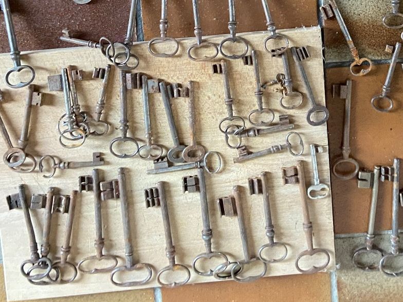 Chiavi: Lots clefs anciennes – Usato da Bevaix venduto da car_fyw5 1