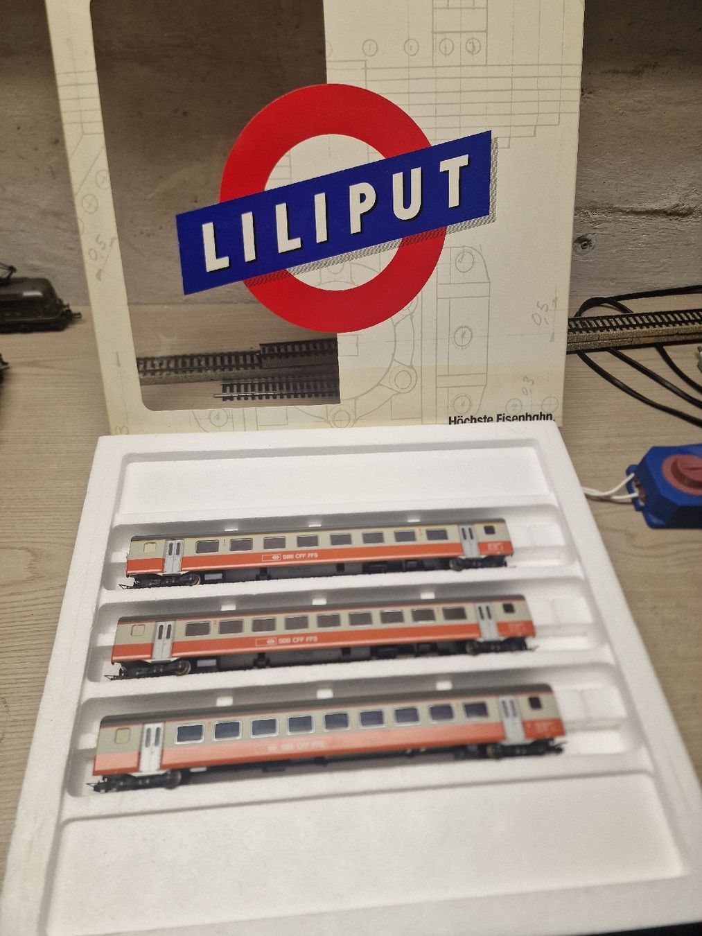Liliput Trains électriques: LILIPUT Modellbahn Personenwagen-Set  – D'occasion à Herzogenbuchsee par ioa_zcm6 1