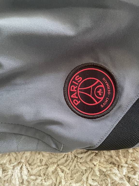 Pantaloni: PSG Nike Trainingshose Gr 152 – Usato da Hedingen venduto da GuterKauf2121