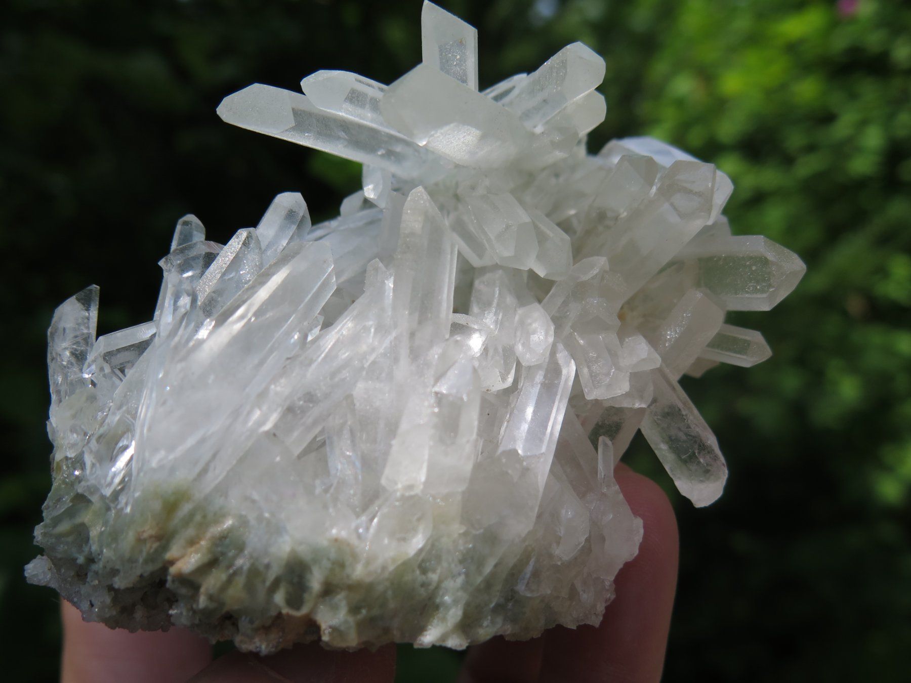 Mineralien & Heilsteine: Bergkristall von Bulgarien – Gebraucht aus Schaffhausen von Yamakana51L8736OQ8 8