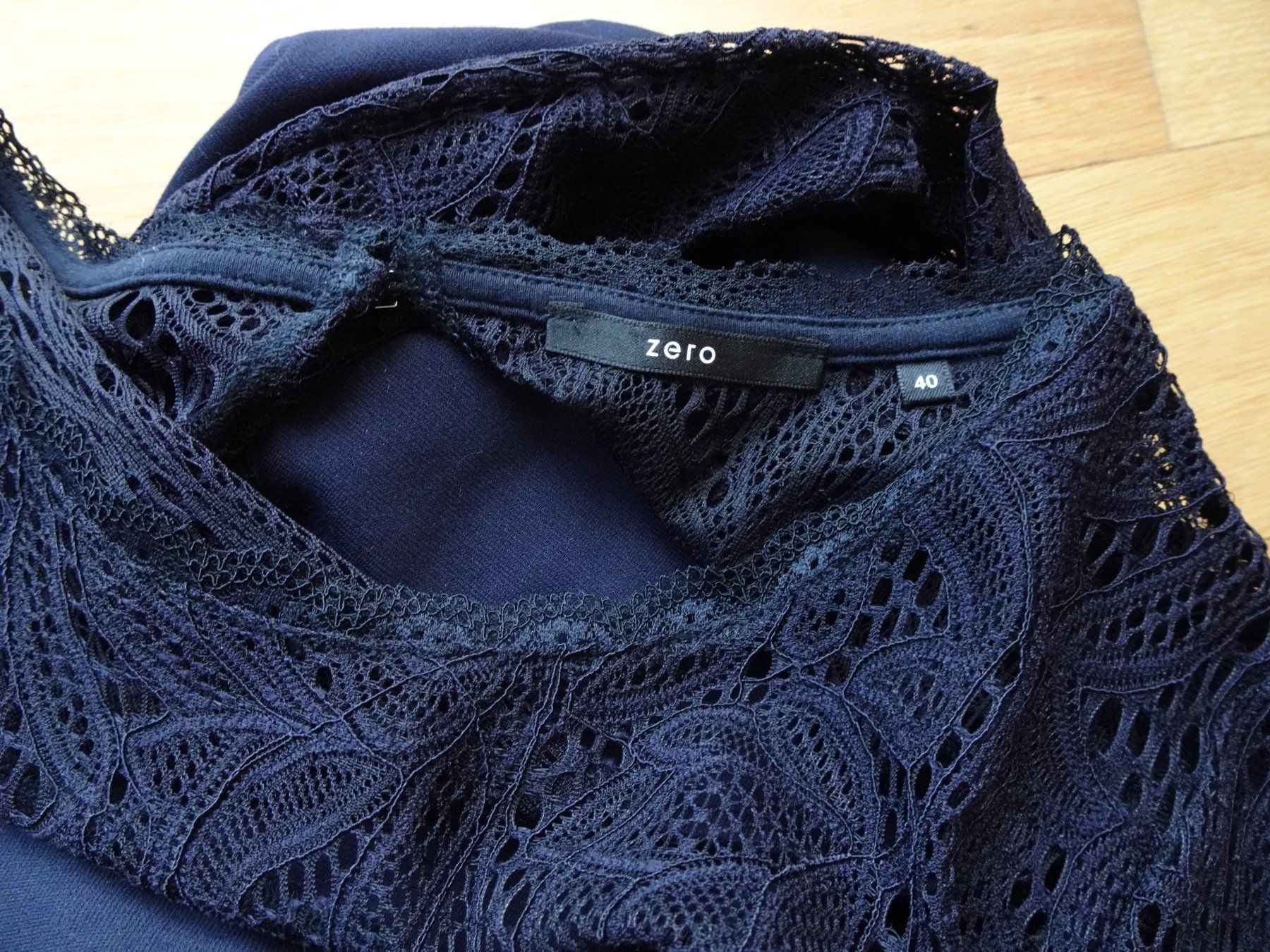 Vestiti: Kleid Zero Gr 40 dunkelblau spitze Cocktailkleid Maxikleid – Usato da Winterthur venduto da blumeblau77 1