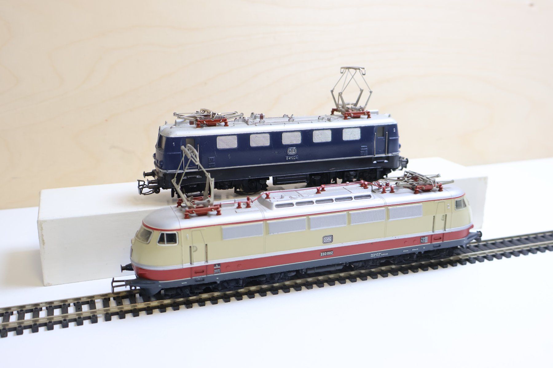 Märklin Modelleisenbahnen: Märklin TEE E03 E-Lok + DB E-Lok E41 - H0 AC – Gebraucht aus Winterthur von Monstera 6