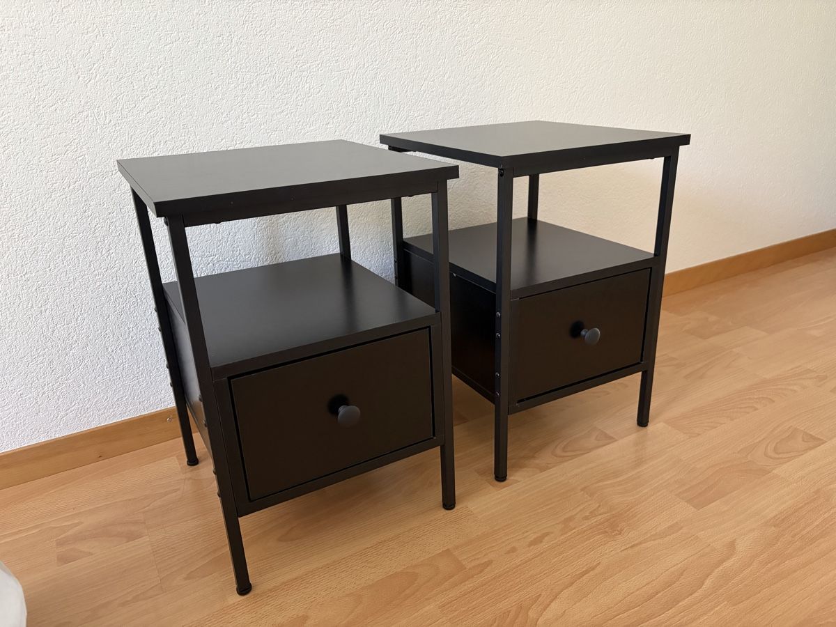 Comodini: 2 Nachttische schwarz mit Schublade – Usato da Hausen AG venduto da svenjaappenzeller 1