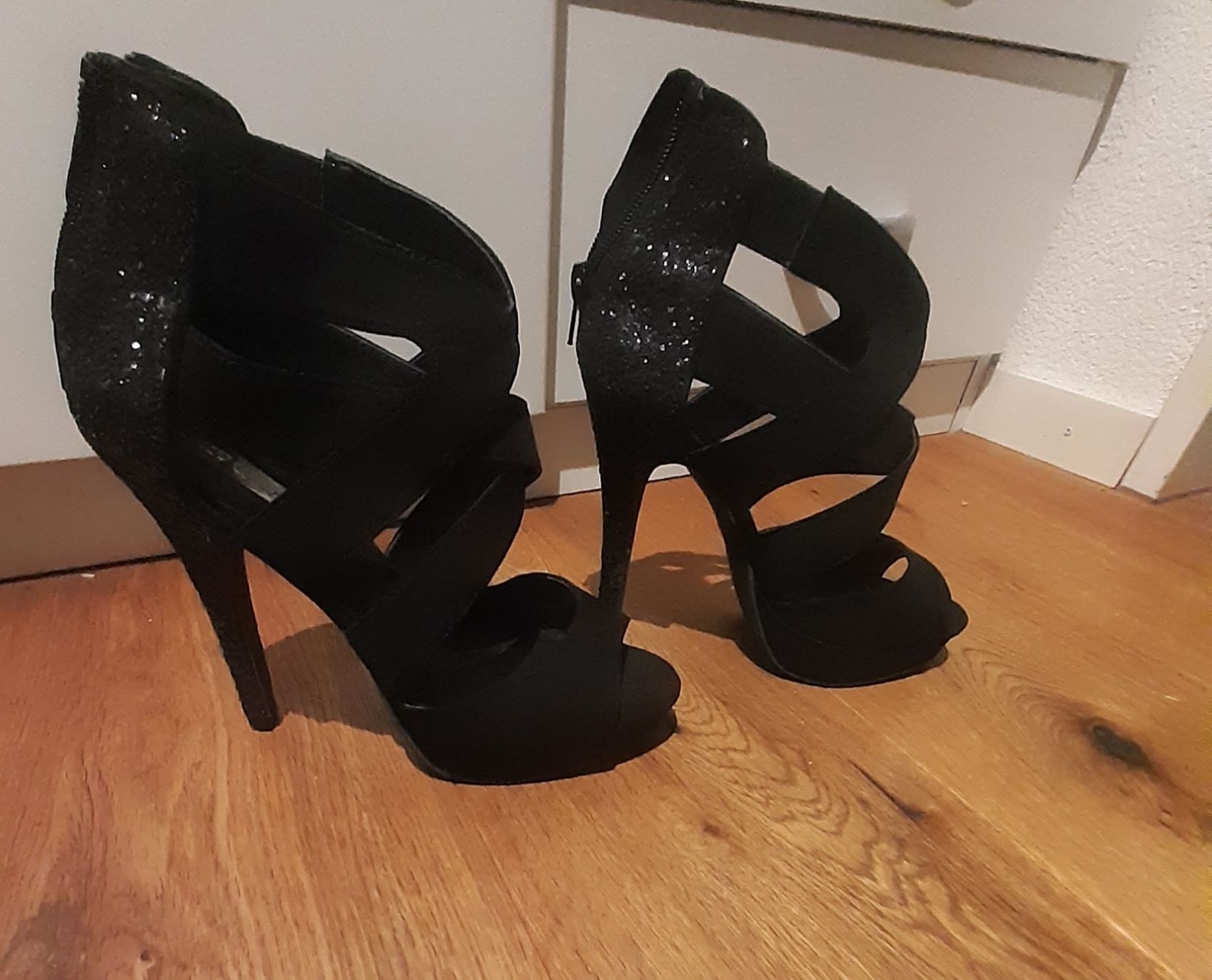 Scarpe da donna: Damen Schuhe nie getragen – Nuovo (secondo la descrizione) da Bad Ragaz venduto da ocl_2fyc 3