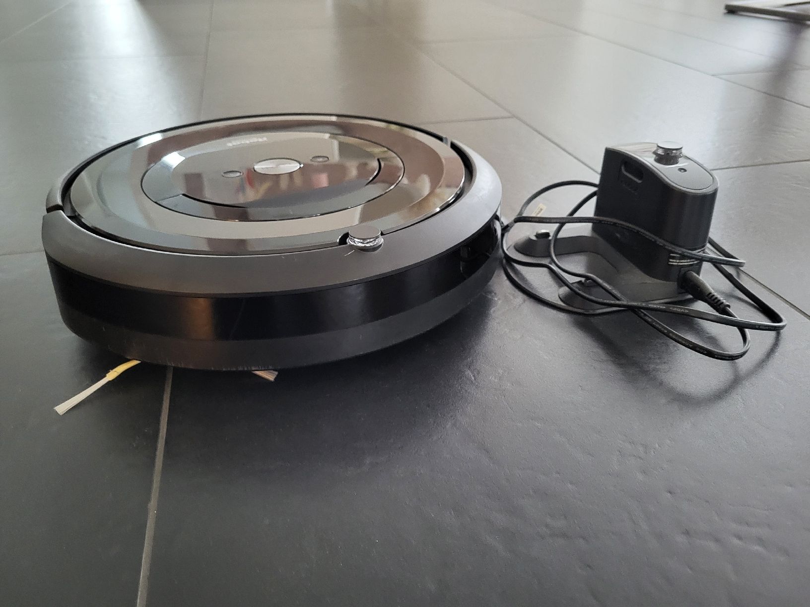 Irobot Aspirapolveri & Accessori: iRobot Roomba e5 – Usato da Wittenbach venduto da pambob 2
