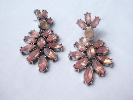 Ohrstecker mit Strasssteinen, Modeschmuck