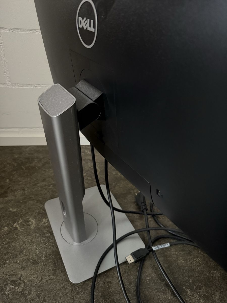 Dell Ecrans: Dell Monitor E2020H – D'occasion à Meilen par k-347 3