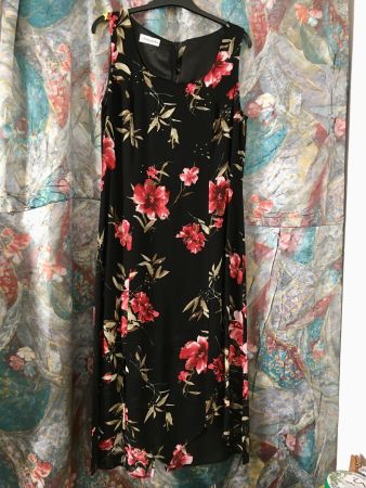 Kleid Gr. 42 - 44 WUNDERSCHÖN!!!