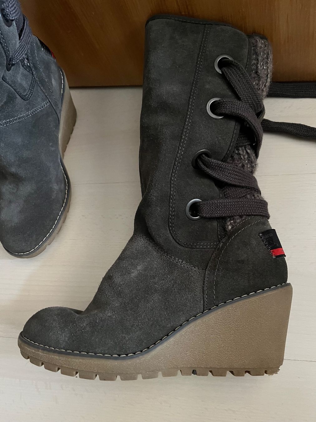 S.Oliver Scarpe da donna: Suede Wedge Boots Gr. 38 – Usato da Steffisburg venduto da kla_gqp7