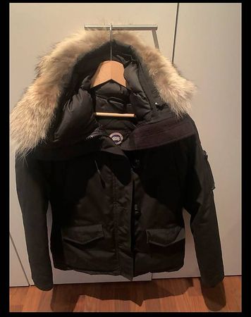 1 Canada Goose Montebello Damen Parka zu verkaufen!
