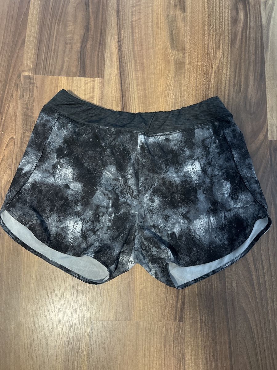 Tchibo Kleiderpakete: 8 teiliges Sportset Grösse 40 – Gebraucht aus Eriswil von Saendeli2 4