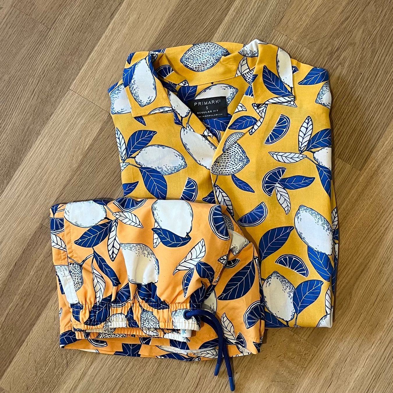 Kleiderpakete: Two-piece Outfit, Primark – Neu (gemäss Beschreibung) aus Zürich von art_b5qd