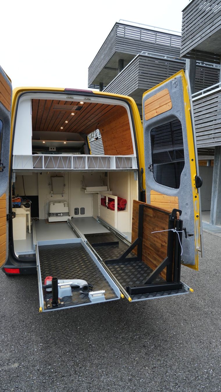 VW Veicoli da campeggio: Campervan VW Crafter / Top Zustand – Usato da Kappel SO venduto da Loerulach 1